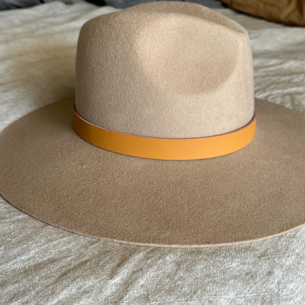 GIGI PIP Emma Wide Brimmed Fedora Size 57 S/M with leather band